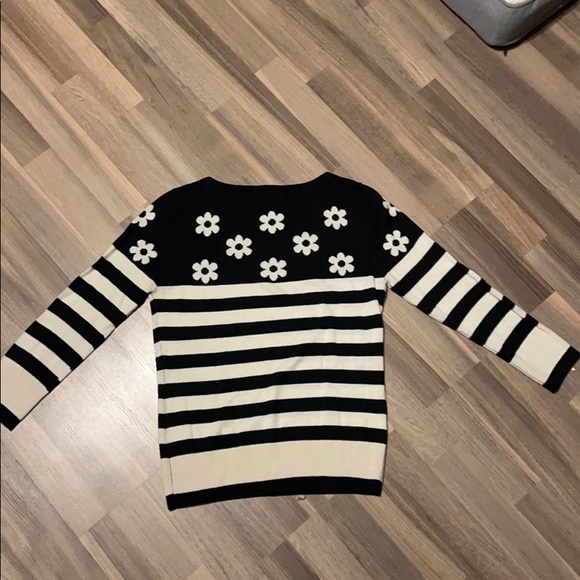 Yumi sweater - Picture 3 of 3